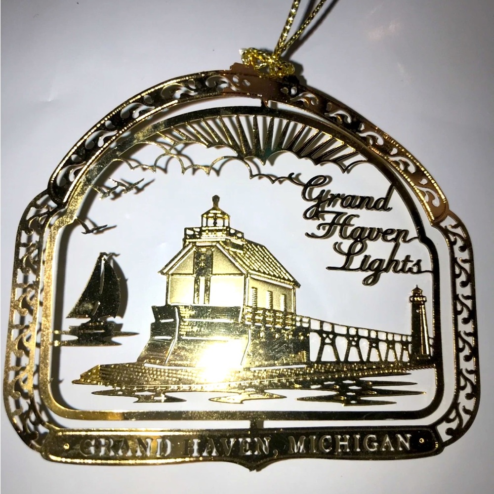 GRAND HAVEN Michigan pier ornament Laser Die Cut Brass-Metal 3-D Xmas boardwalk
